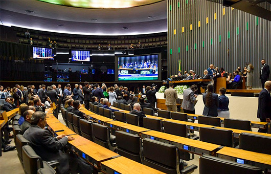 Sessão do Congresso deve ser adiada pela quinta vez - 