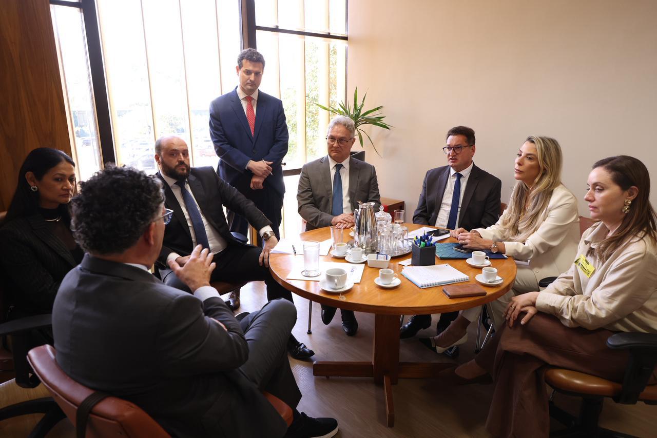 TiRS e entidades setoriais apresentam emendas à PEC de redução da jornada na Câmara dos Deputados - 