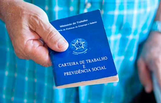 Comissão do Senado Federal aprova proposta que permite redução da jornada de trabalho sem a perda salarial - 
